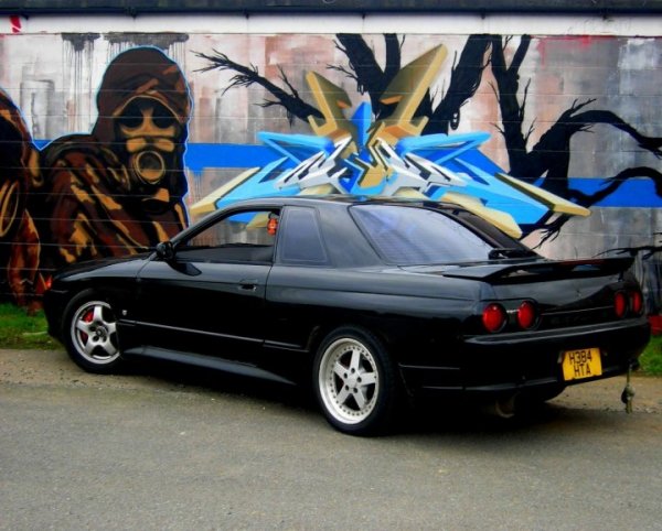 my skyline r32