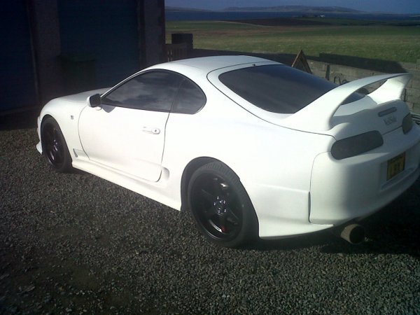 Rear view (Taking the Vielside Badge off and putting a Supra on)