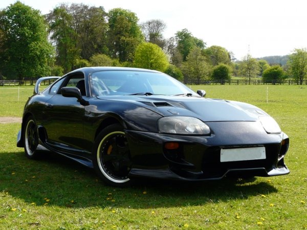 Supra painted by Lee @ Crash Care