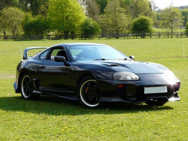 Supra painted by Lee @ Crash Care