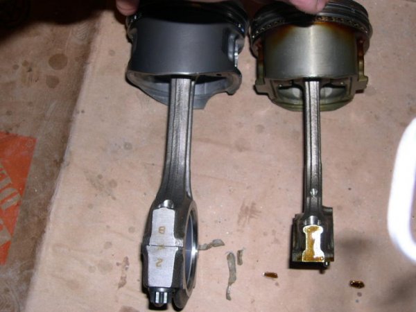 Non VVTI left - VVTI right